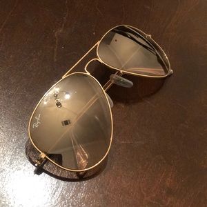 Gold Ray Ban Aviator Sunglasses